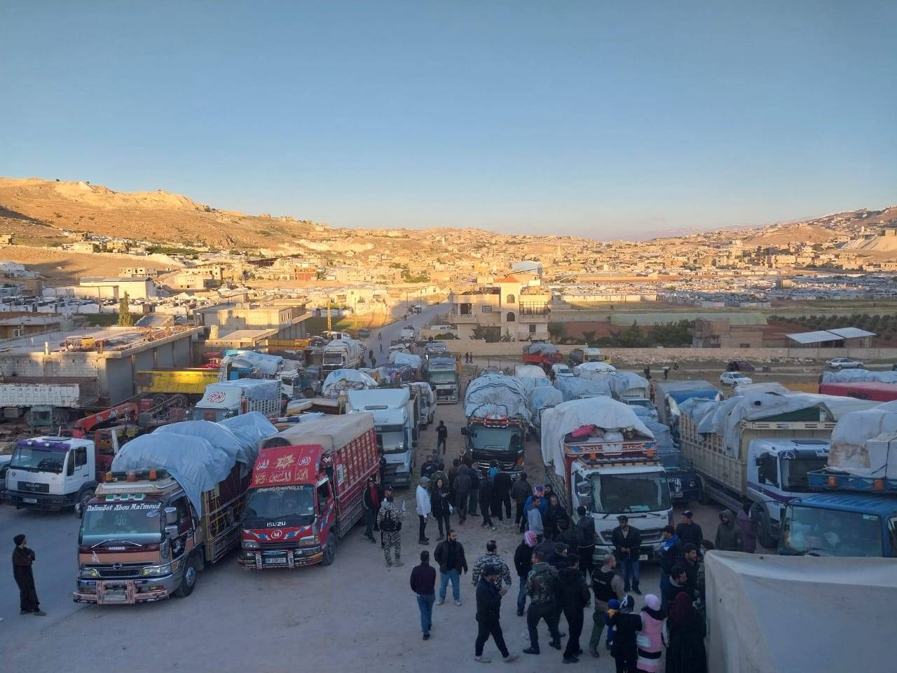 بالصور - انطلاق قوافل العودة الطوعية للنازحين
