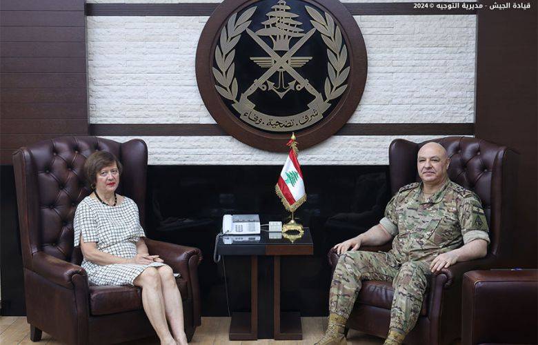 إستقبالات قائد الجيش