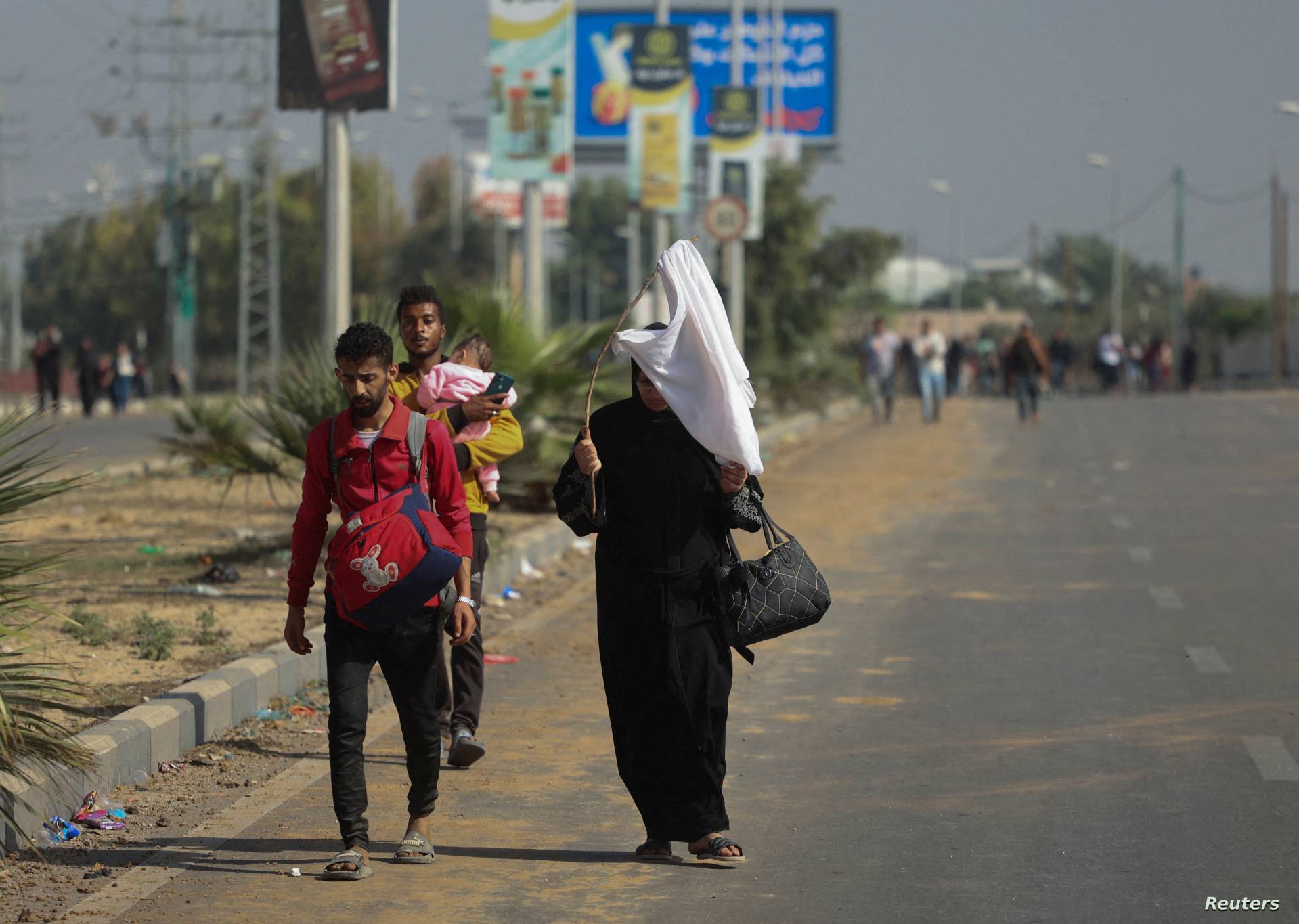 "اسرائيل" تدّعي ان مصر رفضت فتح حدودها أمام الغزاوين النازحين