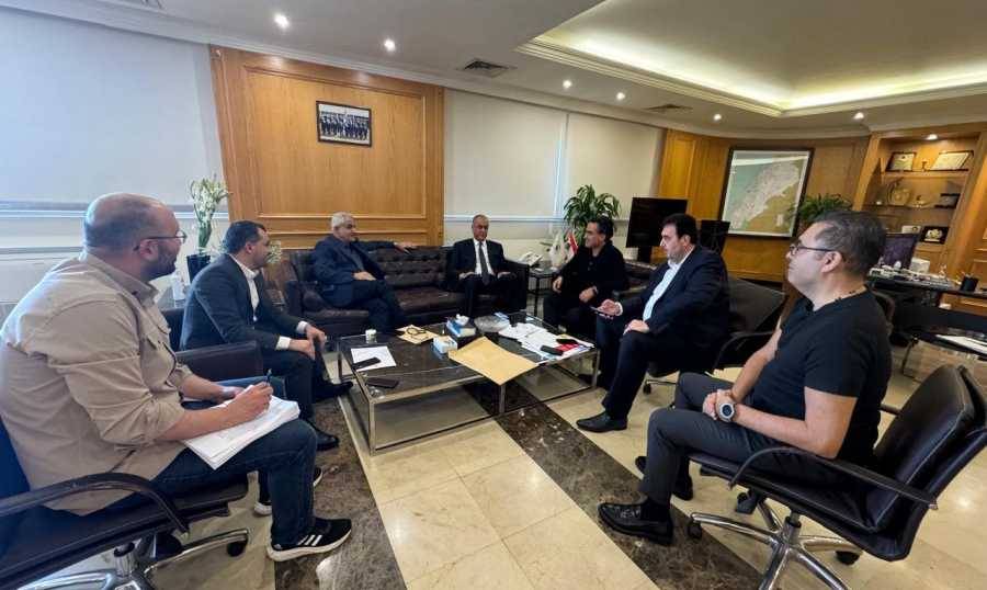 حمية تابع صيانة طرقات عكار
والضنية وجبيل وكسروان