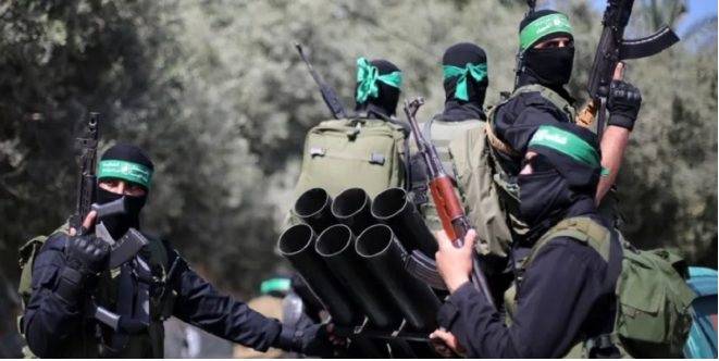 المقاومة الفلسطينية تدك تجمعات الاحتلال وناقلة جند له في غزة