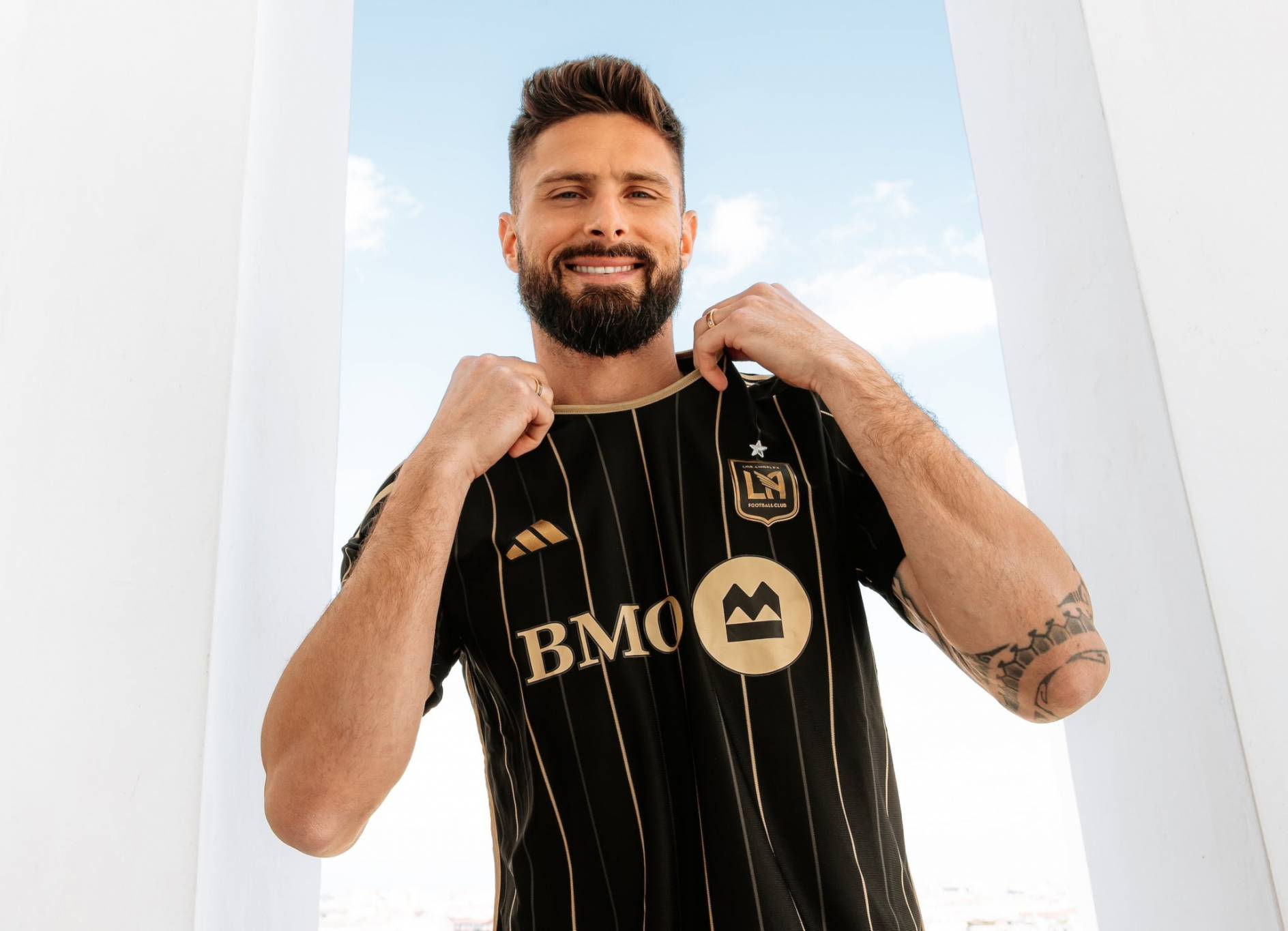 جيرو في الـMLS... لوس أنجلوس أف سي يعلن إنضمام هداف فرنسا التاريخي إلى صفوفه