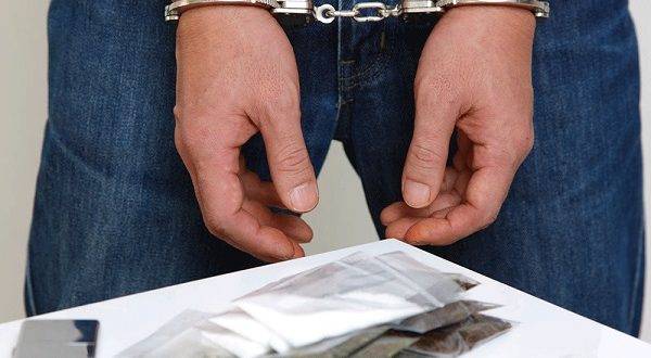 توقيف مروج مخدّرات وزوجته بالجرم المشهود