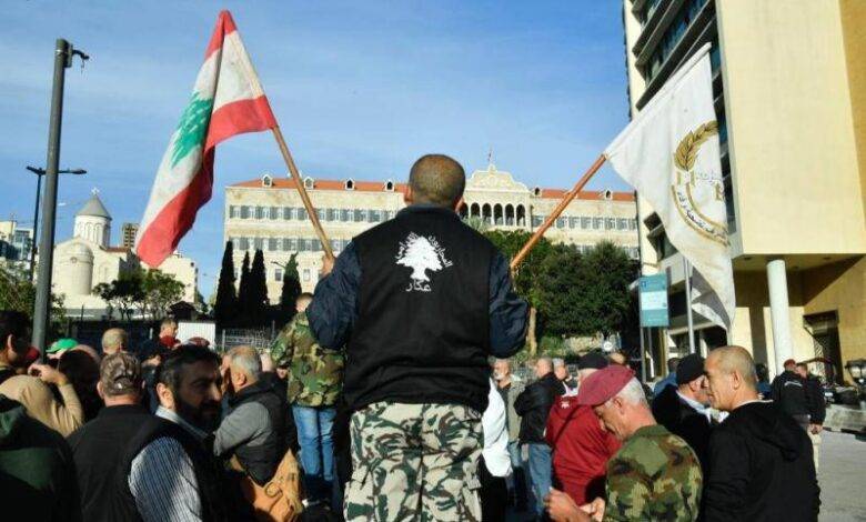 لجان المتقاعدين العسكريين: يجب الوقوف مع موظفي القطاع العام وتحسين رواتبهم