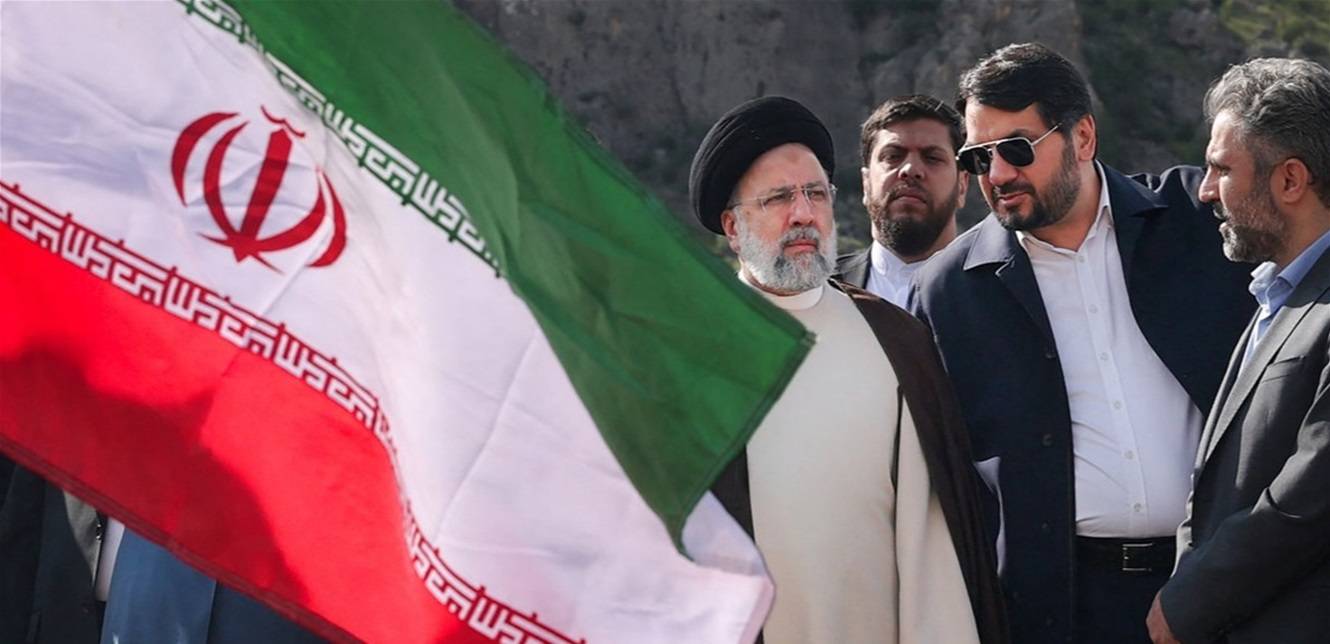 ماذا يحدث في إيران بعد وفاة رئيس البلاد وهو في السلطة؟