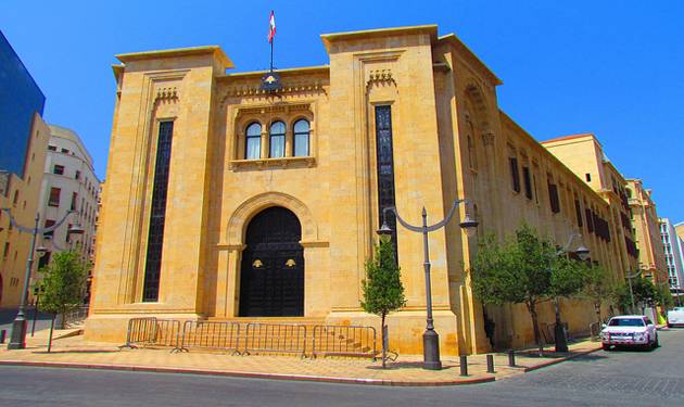 قطر تواصل الدعوات... ماذا سيحمل الوفد القواتي الى الدوحة؟
مقاربة قواتيّة متشددة رئاسياً... الخلاف مع بري على مفهوم الجلسات الانتخابيّة والحوار