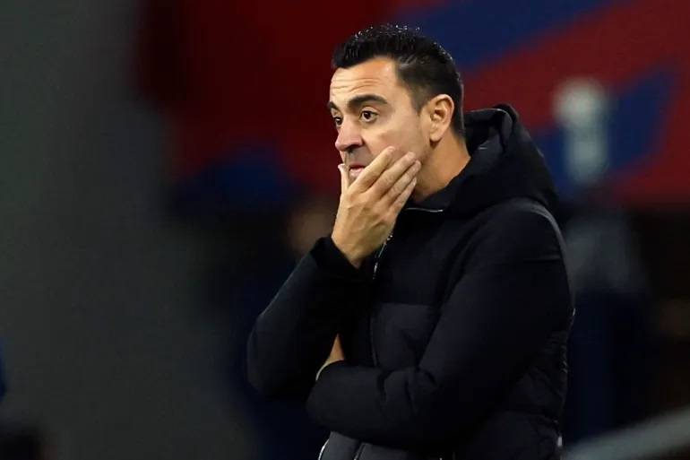رسمياً... برشلونة يقيل تشافي!