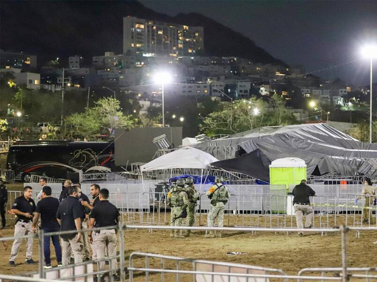 بالفيديو - 5 قتلى و50 جريحا بانهيار مسرح في المكسيك