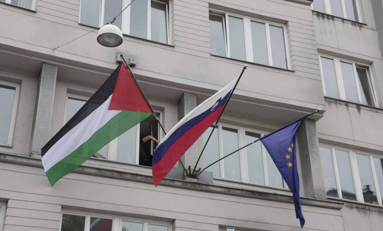 "خطوة تاريخية ورسالة إلى سائر الدول"... حكومة سلوفينيا تقرر الاعتراف بدولة فلسطين