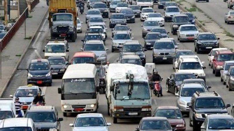 جرحى على أوتوستراد الدورة في حادث سير