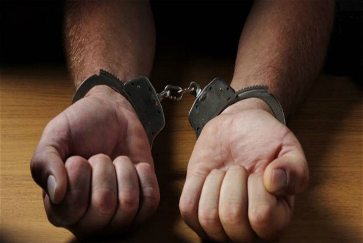 بالجرم المشهود... توقيف مروجي مخدرات في الضاحية