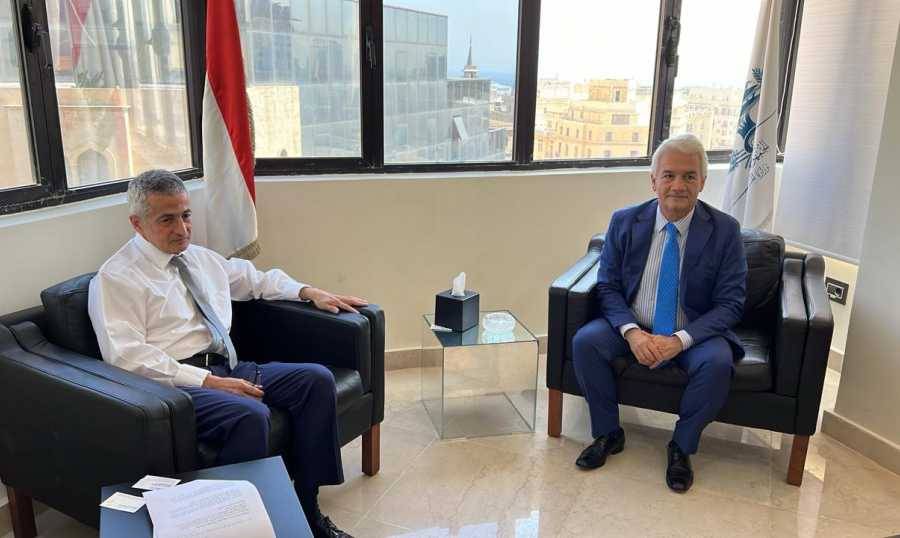 وزير المال يتابع أوضاع الريجي

ويلتقي السفير الإيطالي