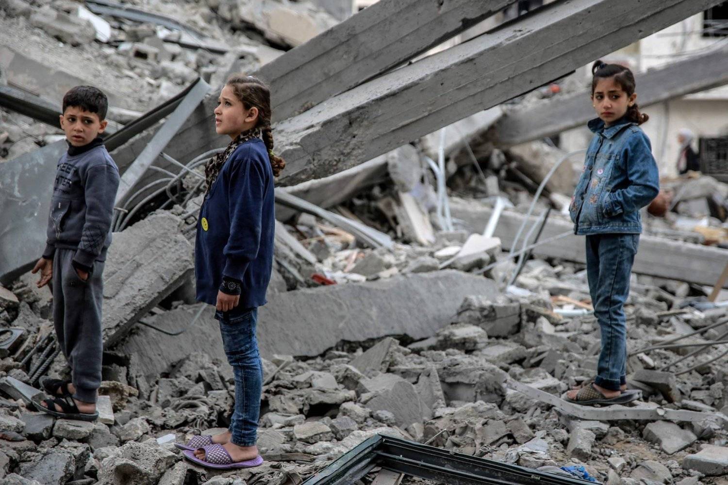 هجوم رئاسي مضاد من «الثنائي»... أسبوع حاسم في غزة