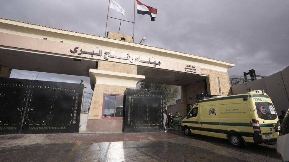 اجتماع ثلاثي في القاهرة لبحث إعادة تشغيل معبر رفح