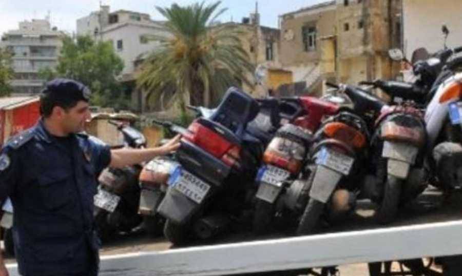 بالفيديو: إعتداء على قوى الأمن في كورنيش المزرعة واسترجاع الدراجات المخالفة