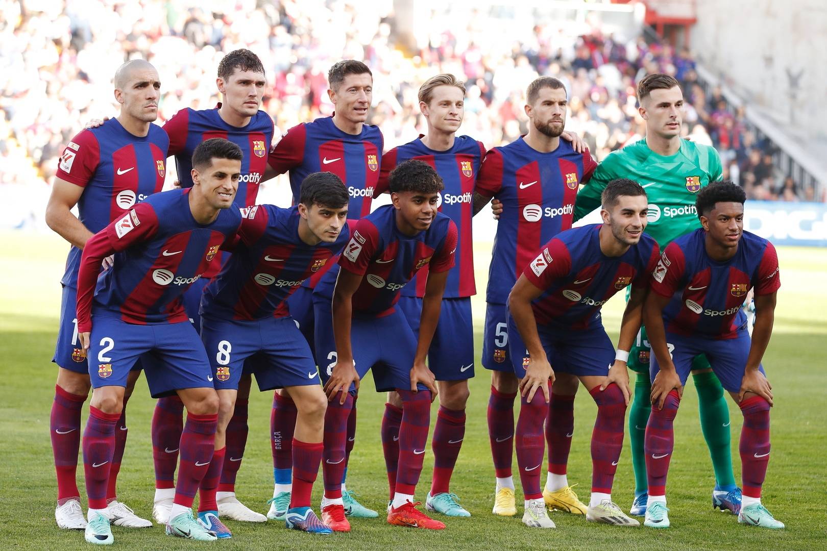 12 لاعباً من برشلونة في بطولة أمم أوروبا