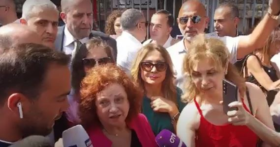 عون خلال تحرّك داعم لها أمام قصر العدل:
سأستمرّ ولن أتوقّف لأنّني أعمل بضميري