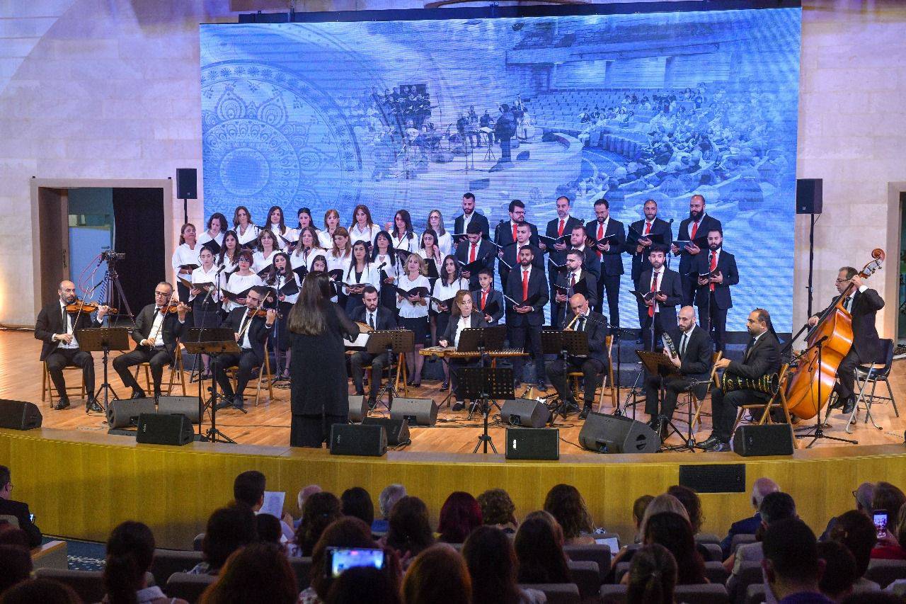 حفلة للغناء العربي في جامعة الروح القدس بقيادة غادة شبير... أعادت الحضور إلى الزمن الجميل