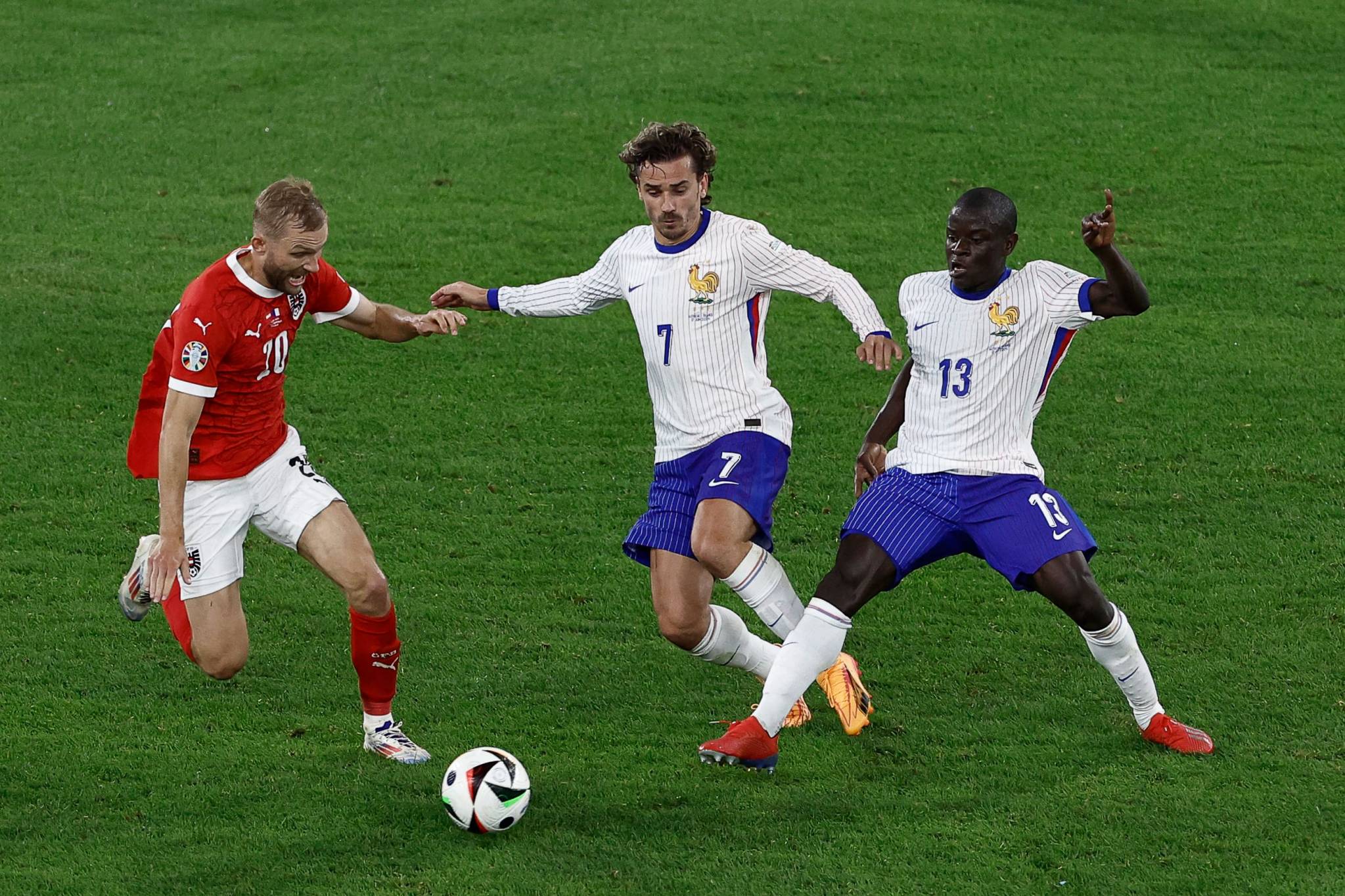 يورو 2024: فوز فرنسا على النمسا