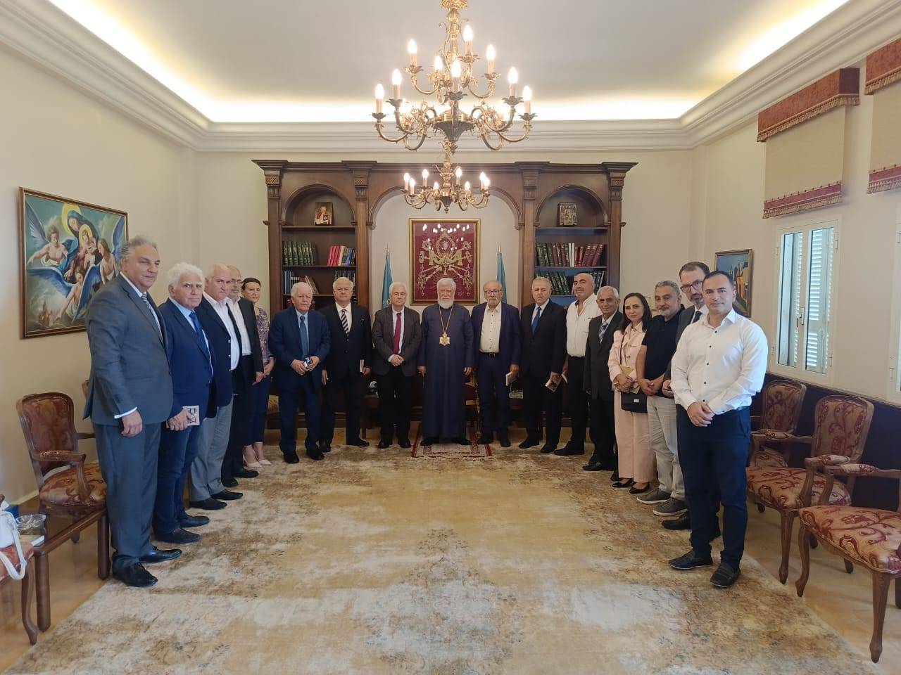 الكاثوليكوس آرام الأول استقبل وفداً من "لقاء مُستقلّون من أجل لبنان":
الوجود المسيحي في لبنان مُهمّ وحيوي بالنسبة لكافة شعوب المنطقة