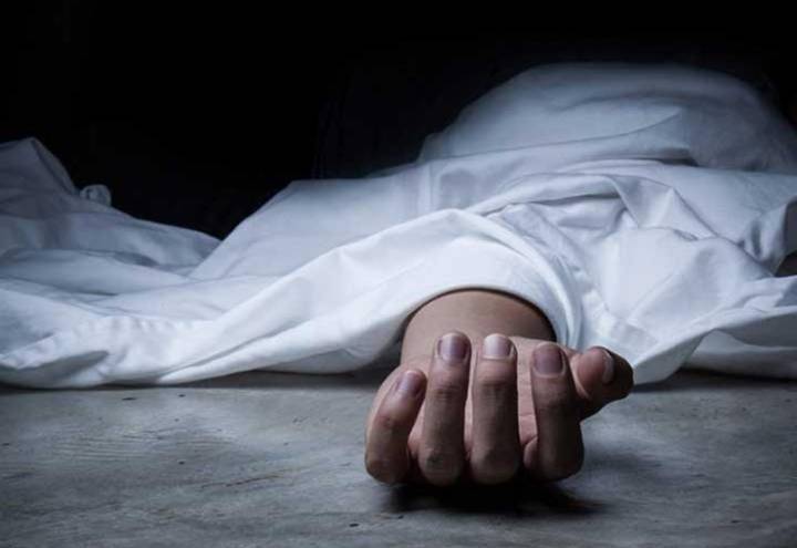 جريمة مروعة... مقتل طفلة بعد تعرّضها للضرب بآلة حادة من قبل والدها
