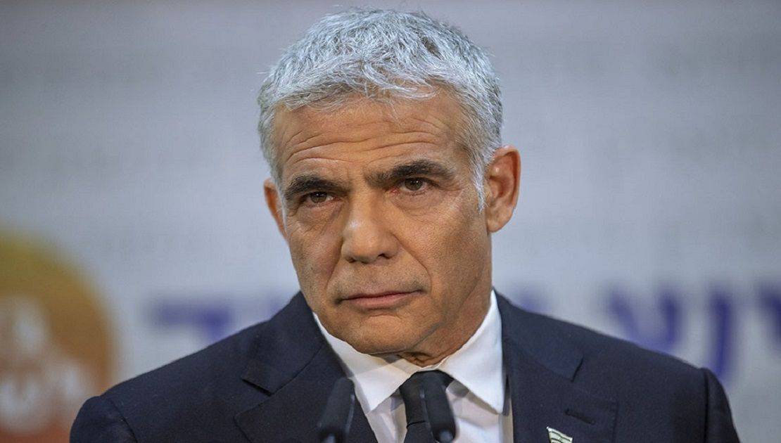 لابيد: على نتنياهو حلّ الحكومة بدل مجلس الحرب