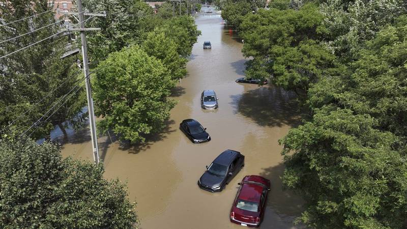 أمطار وفيضانات تجبر السلطات على عمليات إخلاء في لاس فيغاس