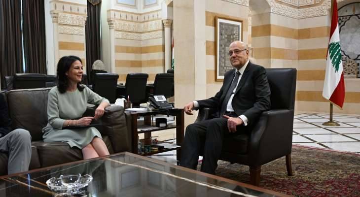 وزيرة خارجيّة ألمانيا: يجب التوصّل
الى وقف إطلاق النار في غزة وجنوب لبنان
