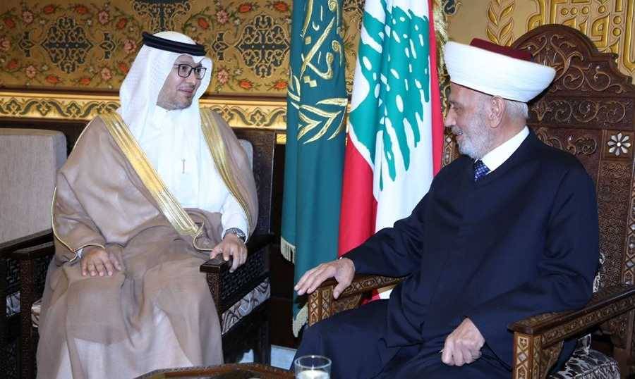 دريان: لتعزيز الوحدة الوطنيّة والسلم الأهلي
بخاري: مساعي "اللجنة الخماسيّة" لم تتوقّف