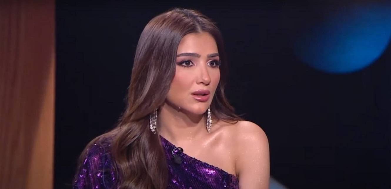مي عمر من إجازتها في لندن: هذه حقيقتي