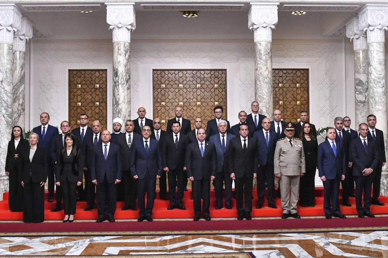 الحكومة المصرية الجديدة تؤدي اليمين الدستورية