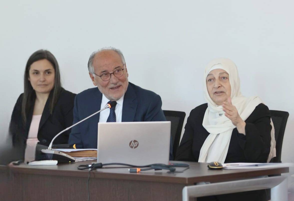 "التربية" ومؤسسة الحريري أطلقا ورش عمل
لتطبيق البكالوريا الدوليّة في 12 مدرسة رسميّة