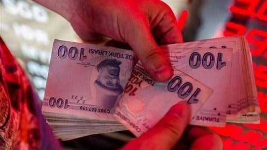الليرة التركية تتراجع إلى مستوى قياسي جديد