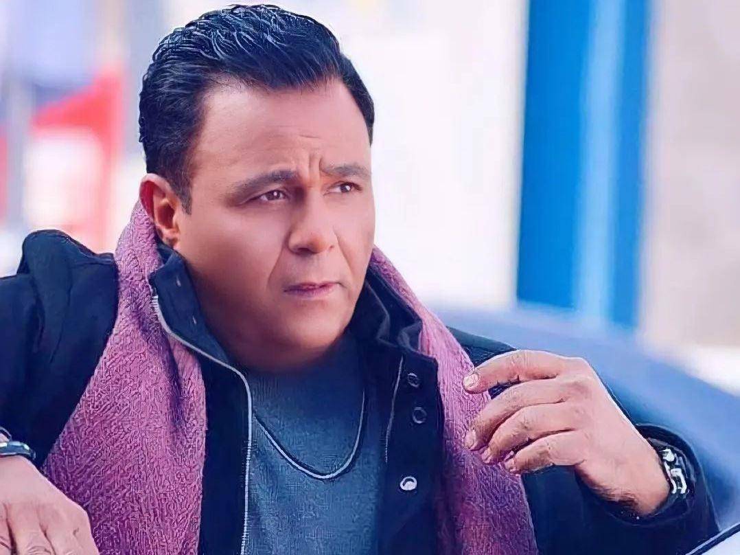 أزمة صحية شديدة تسبّبت في اختفاء محمد فؤاد