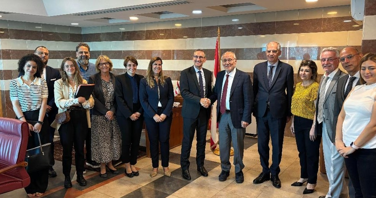 الحلبي دعا الأساتذة الى الإقبال
بكثافة على تصحيح الإمتحانات