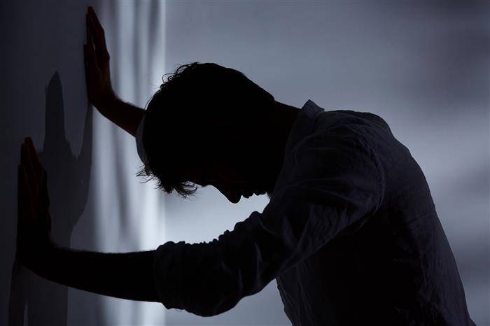 الرجال والاكتئاب... أعراض يصعب تشخيصها