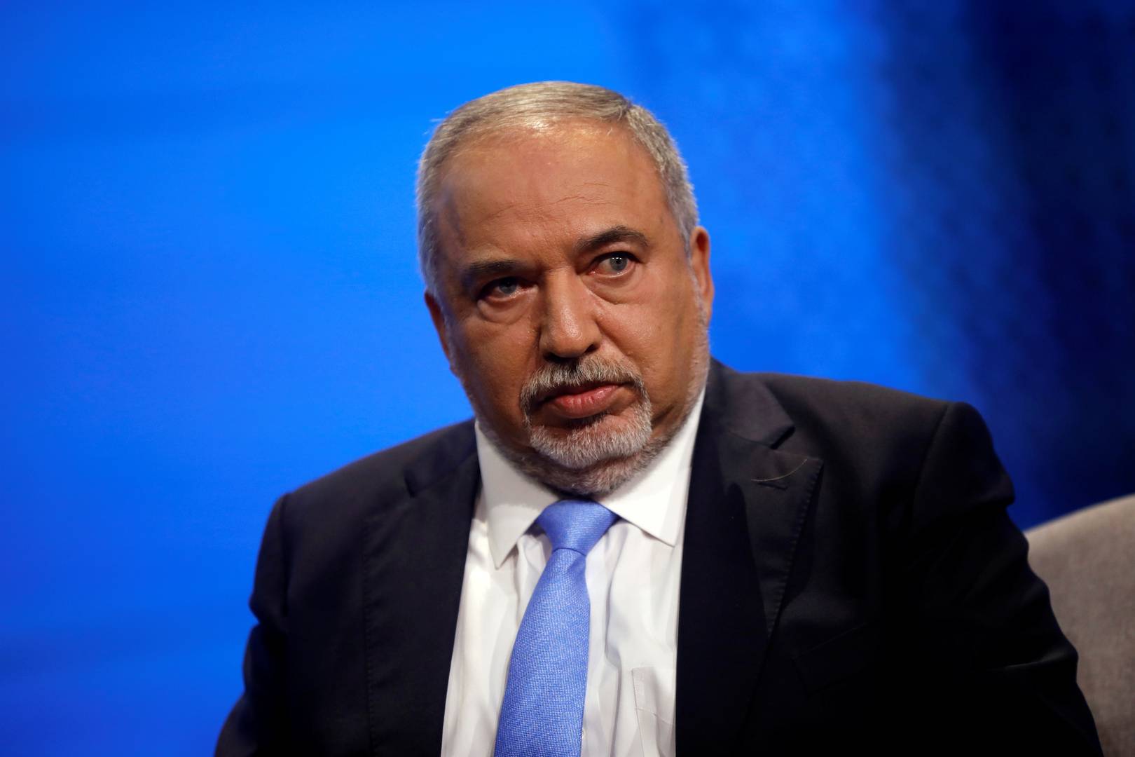 ليبرمان يدعو يهود فرنسا للهجرة الى 