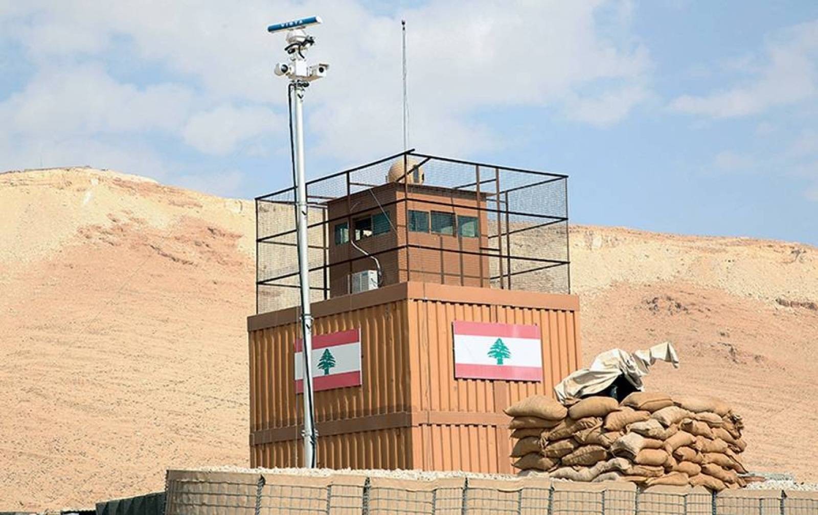 "اسرائيل" تسقط اقتراح الأبراج البريطانية