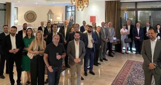 السفارة البريطانية احتفلت بتخطي ارقام

التجارة مع لبنان المليار جنيه استرليني