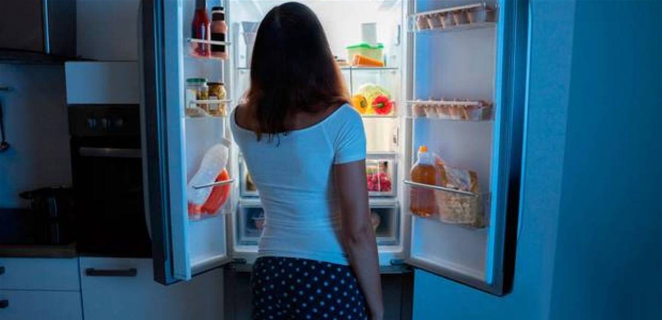لا تسبب زيادة الوزن.. هذه الأطعمة يمكن تناولها ليلاً