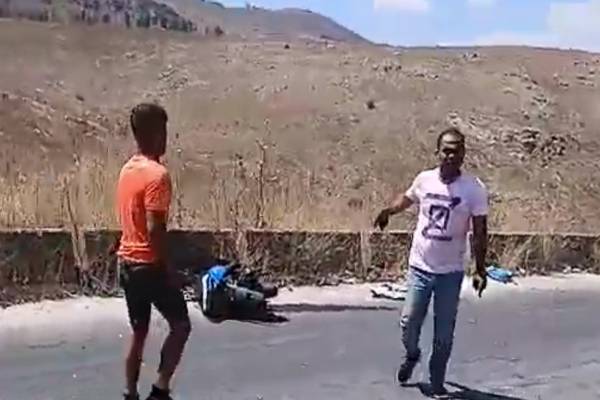شهيدان مدنيّان في استهداف دراجة... وسقوط جرحى في قصف "إسرائيلي" وحشي... والمقاومة تردّ