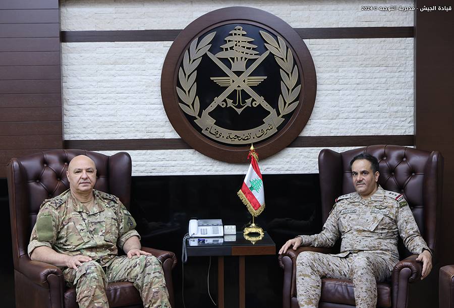 إستقبالات قائد الجيش