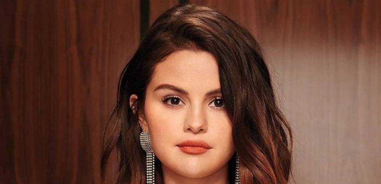 سيلينا غوميز تكشف قصة علاقتها ببيني بلانكو.. من قال 