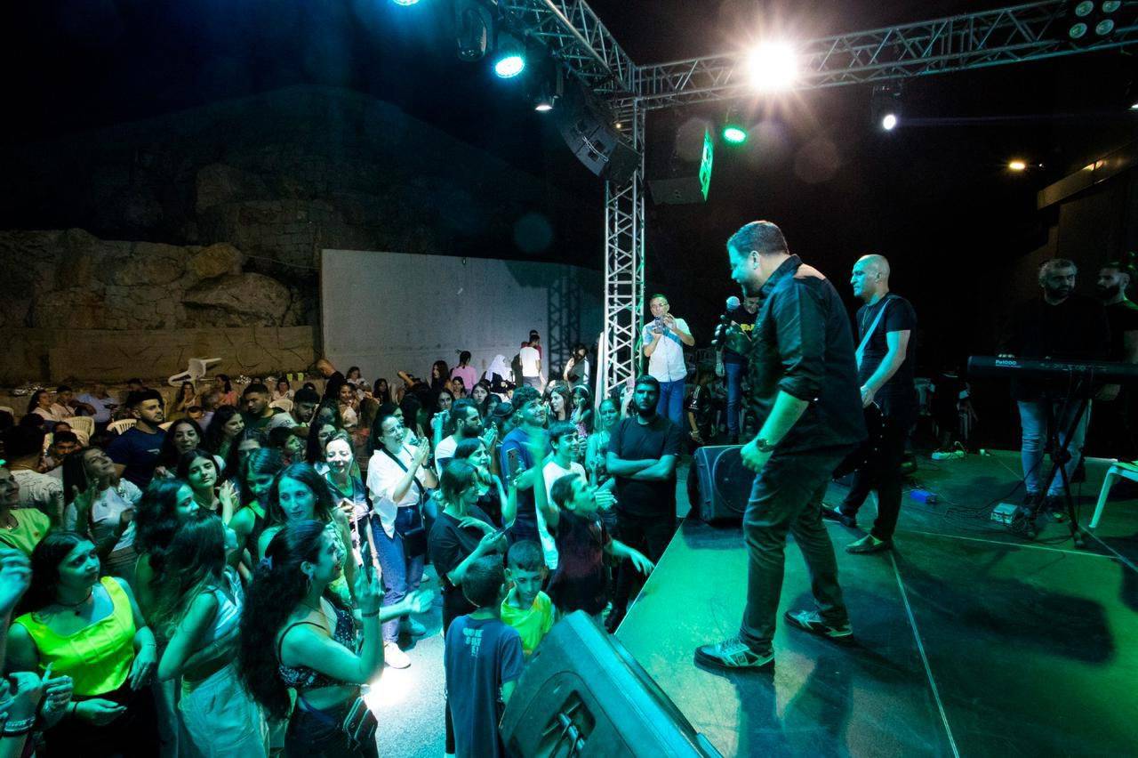 عامر زيان يفتتح مهرجان 