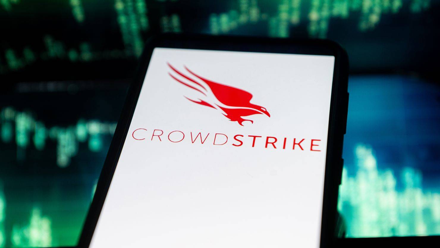 متسببة "الشلل العالمي" "Crowdstrike" تفقد 21% من قيمتها في دقائق... وتراجع أسهم شركة "مايكروسوفت"