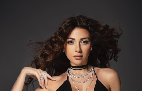 قبل حفلها الضخم في موناكو.. ميريام فارس توثّق أروع لحظات عطلتها الصّيفيّة مع عائلتها