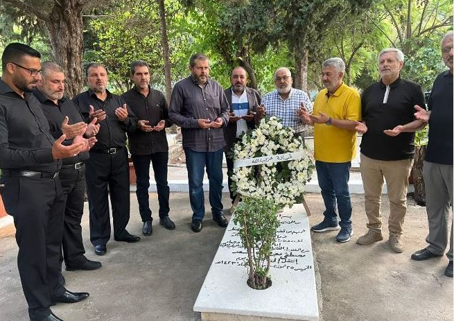 وفد من حزب الله زار ضريح
مصطفى سعد في ذكرى رحيله