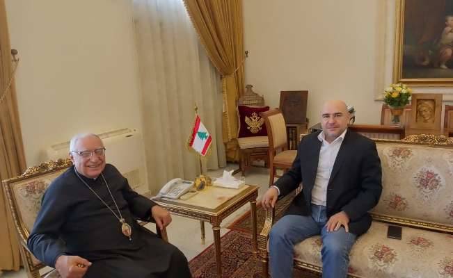 العبسي اطلع من ممثل حماس
على تطوّرات الأوضاع في غزة