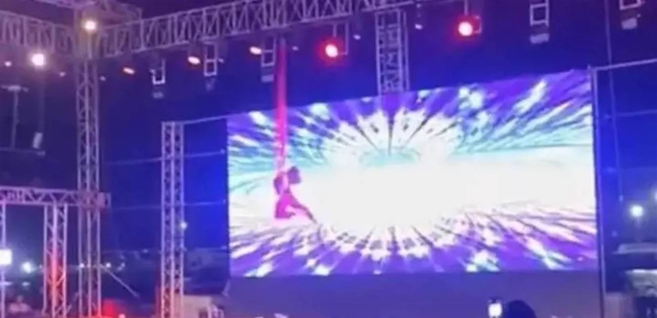لحظات مروّعة.. لاعبة سيرك خسرت حياتها خلال عرضٍ في بلدٍ عربيّ