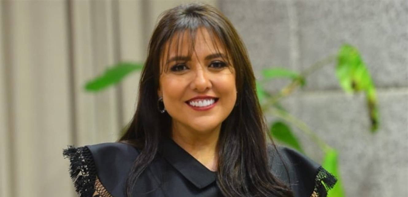 فنانة مشهورة تحضر لأعمال جديدة.. ومفاجأة لجمهورها